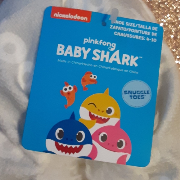 PINKFONG MOMMY SHARK SLIPPERS - Picture 3 of 6